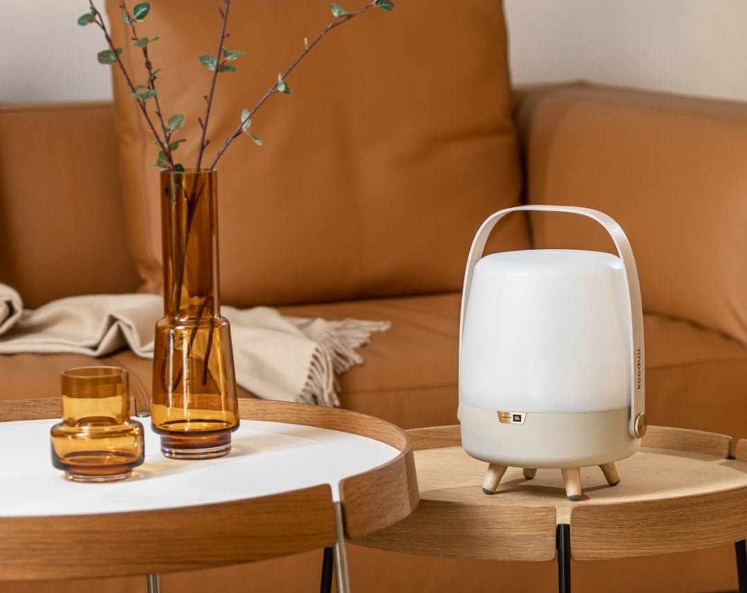 Set the mood anywhere with Kooduu smallest speaker lamp