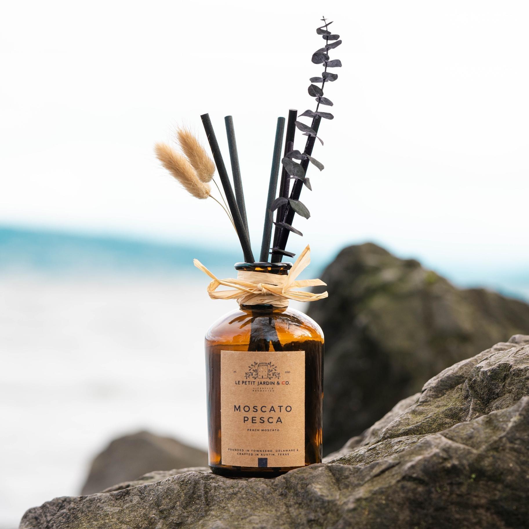 Peach Moscato Reed Diffuser w/ Eucalyptus - Thirty Six Knots - thirtysixknots.com