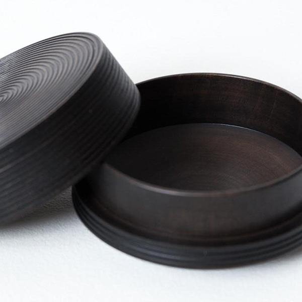 Morihata Karmi Wooden Tea Canister, Za Sumi (Black) - Thirty Six Knots - thirtysixknots.com