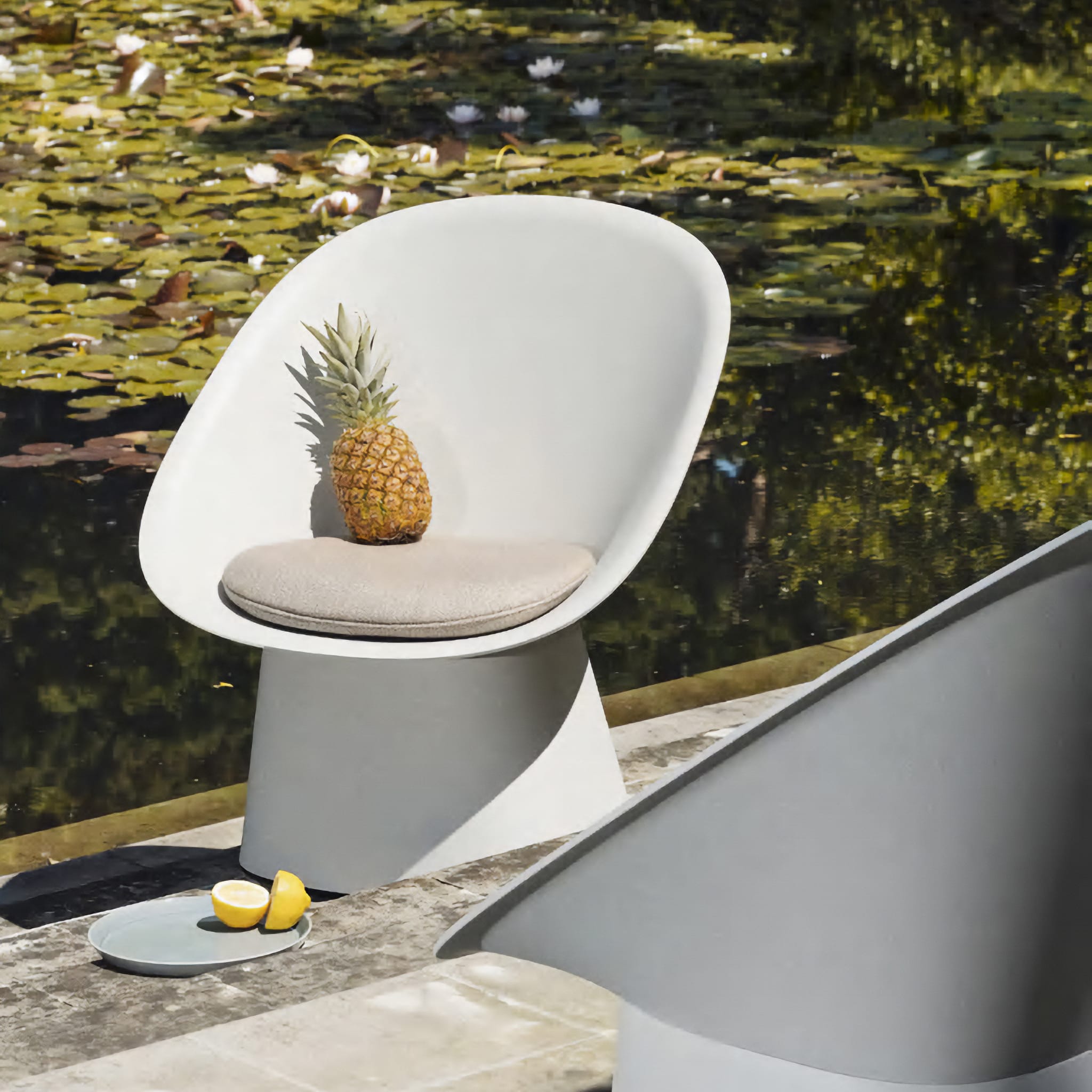 Sensu Lounge Chair<br> Indoor & Outdoor Use